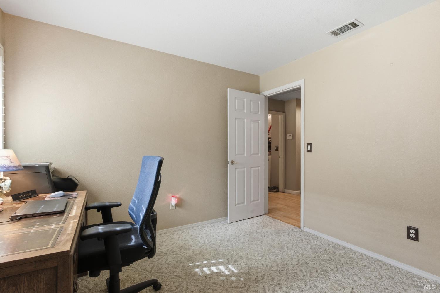 Detail Gallery Image 24 of 42 For 701 Oak Brook Dr, Vacaville,  CA 95687 - 3 Beds | 2 Baths