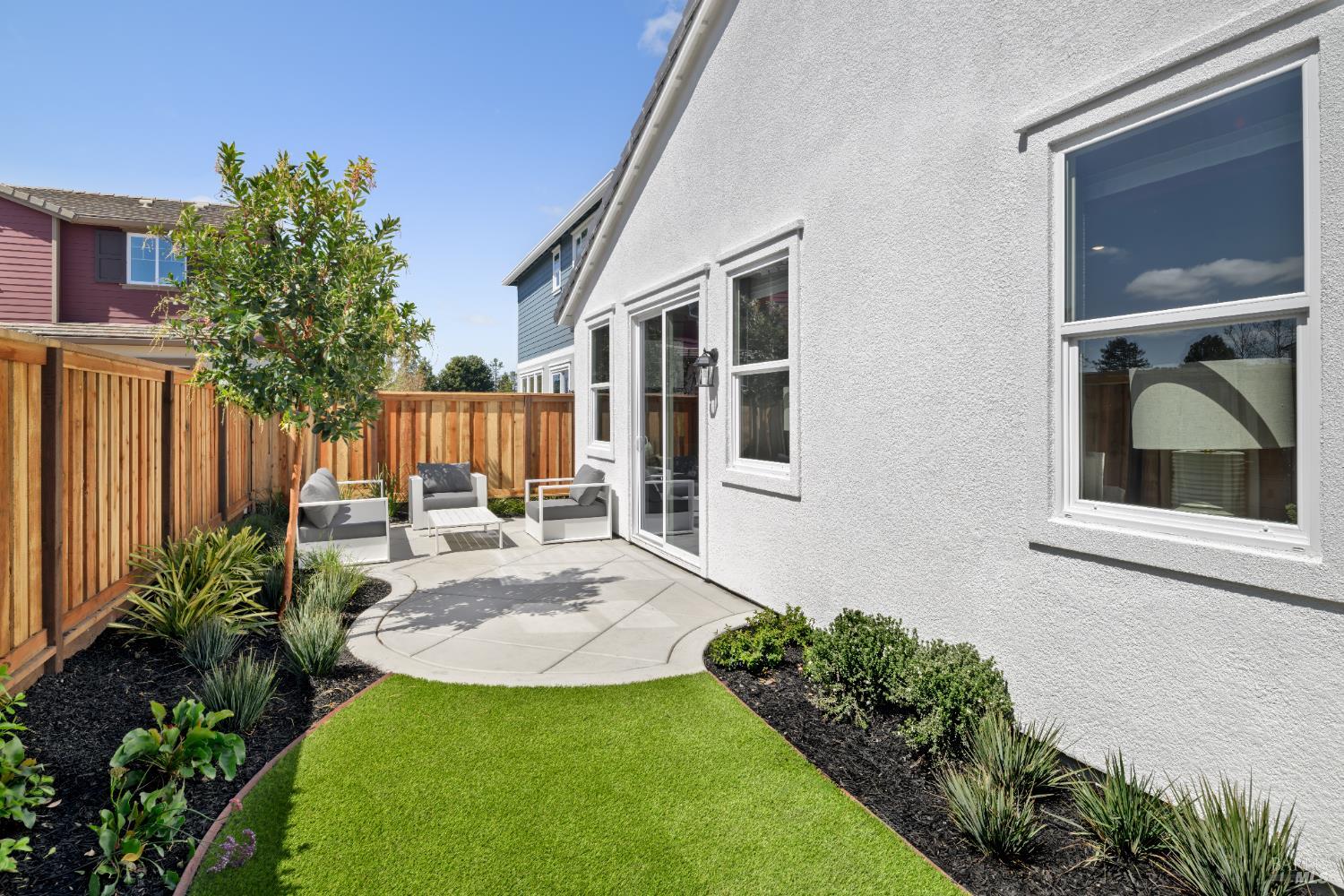 Detail Gallery Image 2 of 16 For 2465 Northridge Ln, Santa Rosa,  CA 95403 - 3 Beds | 2 Baths