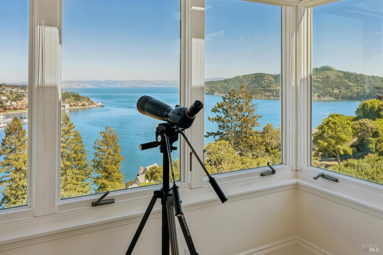 Detail Gallery Image 39 of 94 For 308 Golden Gate Ave, Belvedere,  CA 94920 - 8 Beds | 7/2 Baths