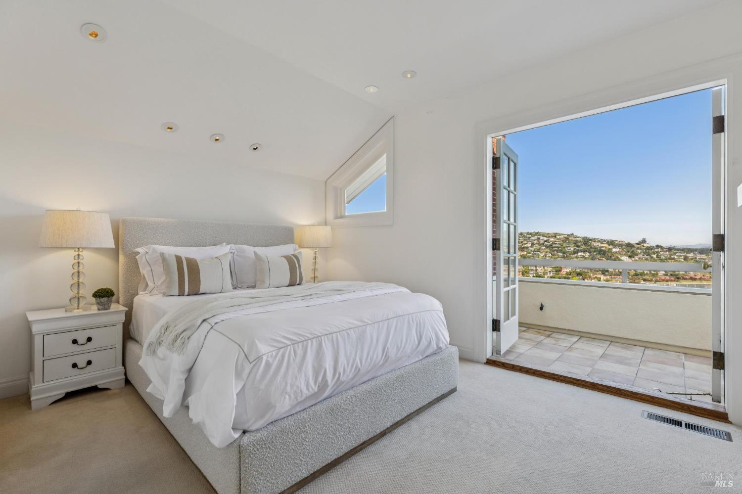 Detail Gallery Image 55 of 94 For 308 Golden Gate Ave, Belvedere,  CA 94920 - 8 Beds | 7/2 Baths