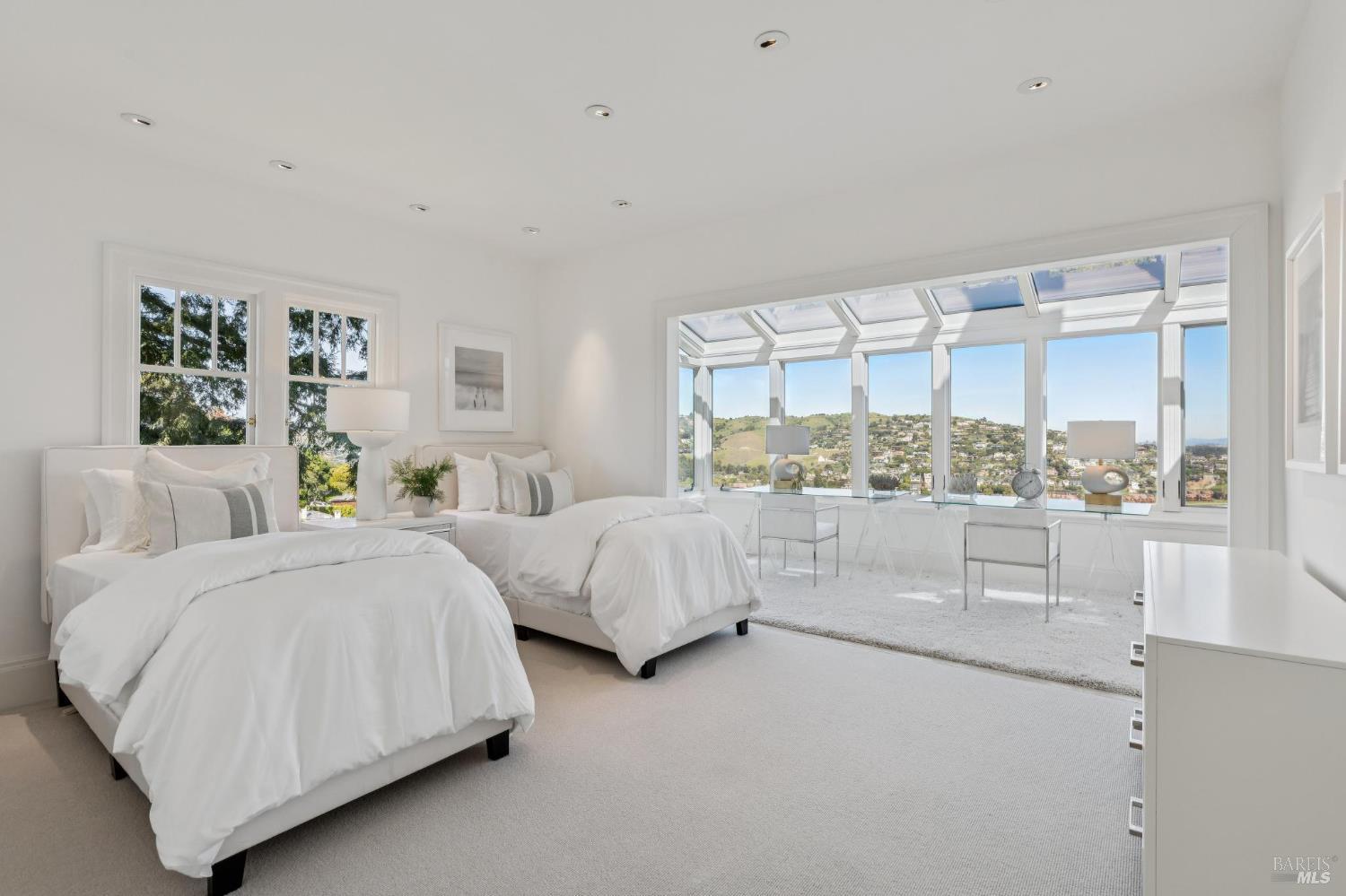 Detail Gallery Image 48 of 94 For 308 Golden Gate Ave, Belvedere,  CA 94920 - 8 Beds | 7/2 Baths