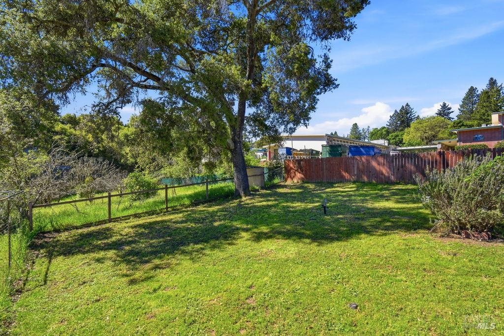 Detail Gallery Image 31 of 39 For 7265 Hayden Ave, Sebastopol,  CA 95472 - 2 Beds | 1 Baths