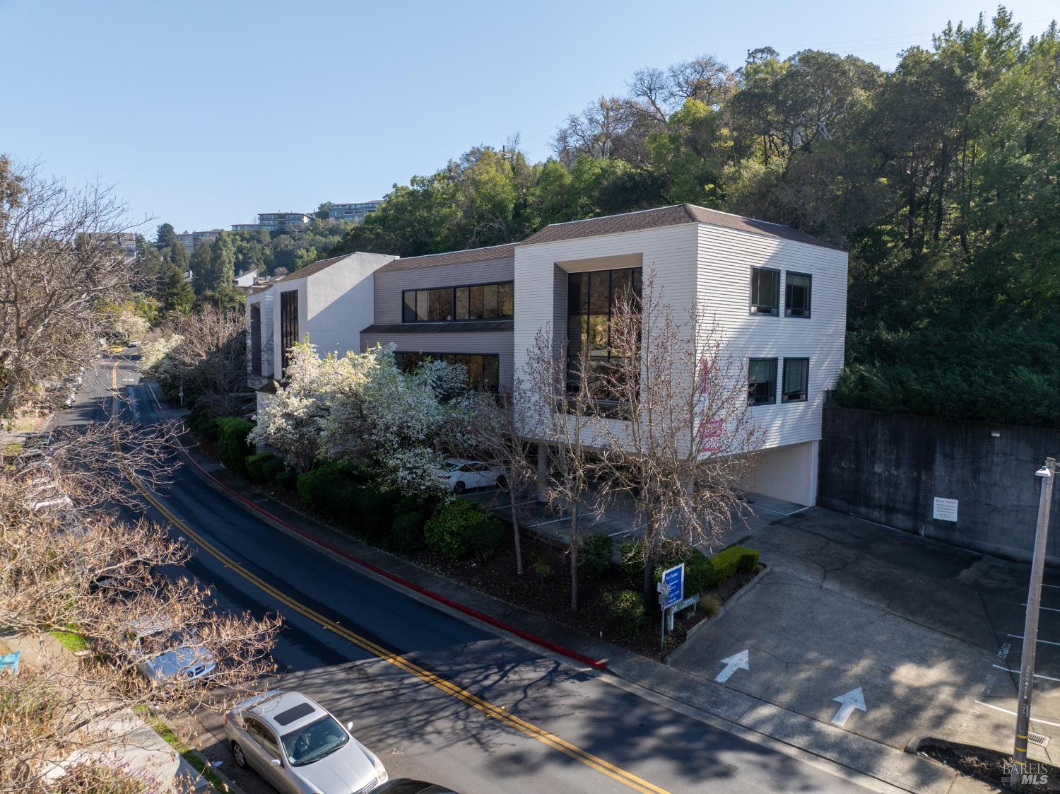 Detail Gallery Image 3 of 48 For 24 Professional Center Pkwy, San Rafael,  CA 94903 - – Beds | – Baths