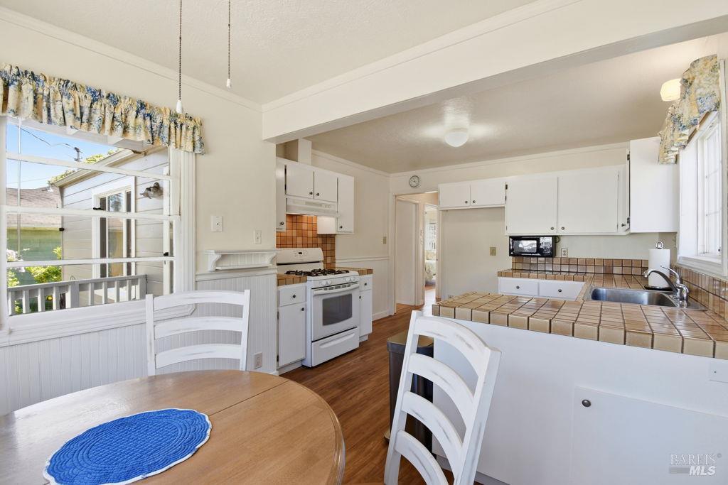 Detail Gallery Image 15 of 39 For 7265 Hayden Ave, Sebastopol,  CA 95472 - 2 Beds | 1 Baths