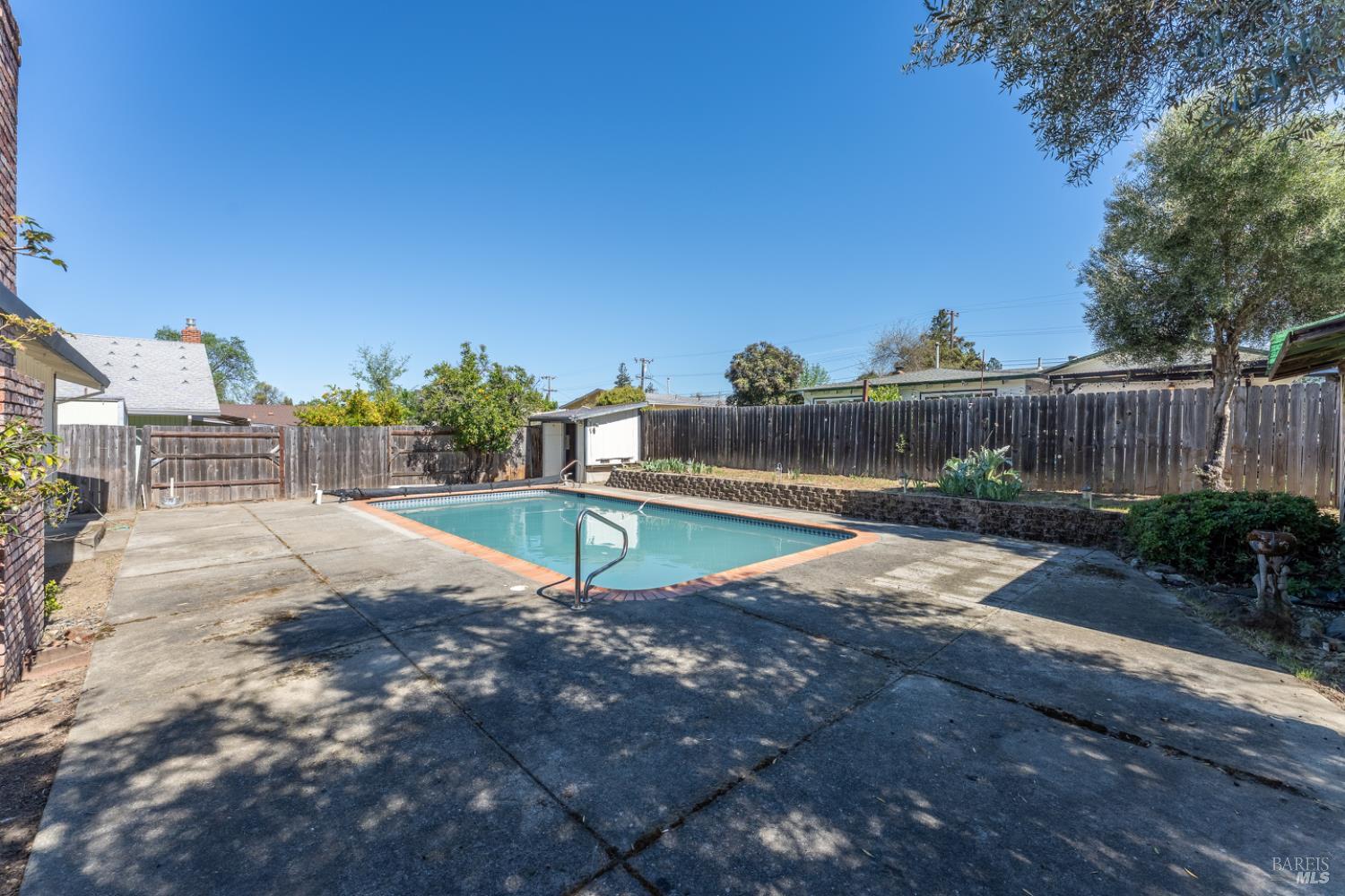 Detail Gallery Image 26 of 29 For 1339 Laurel Ave, Ukiah,  CA 95482 - 3 Beds | 2 Baths