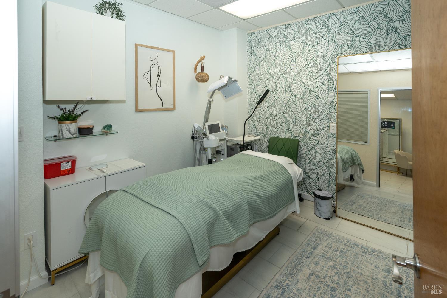 Detail Gallery Image 6 of 48 For 24 Professional Center Pkwy, San Rafael,  CA 94903 - – Beds | – Baths