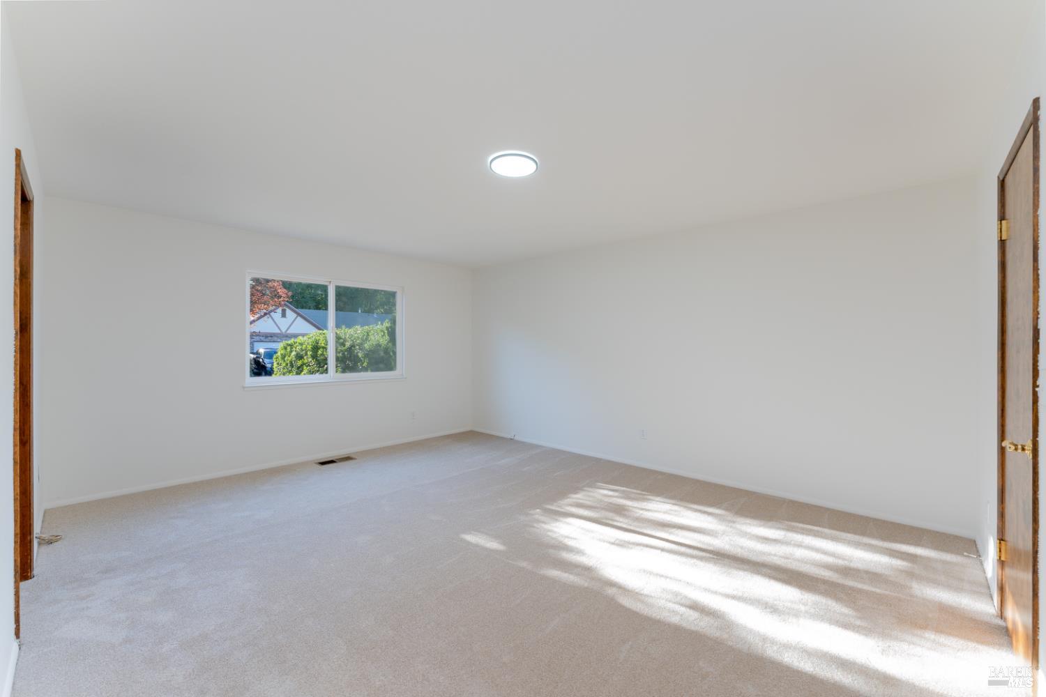 Detail Gallery Image 11 of 29 For 1339 Laurel Ave, Ukiah,  CA 95482 - 3 Beds | 2 Baths