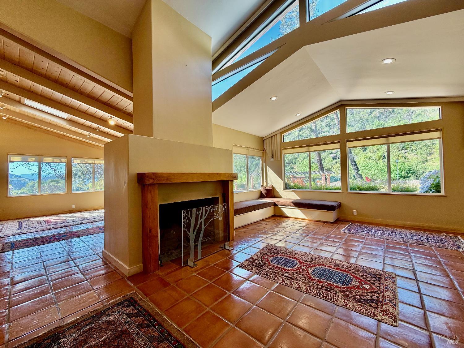 Detail Gallery Image 7 of 50 For 321 Dutch Henry Canyon Rd, Calistoga,  CA 94515 - 3 Beds | 3 Baths