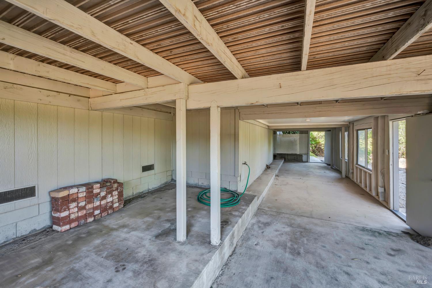 Detail Gallery Image 29 of 33 For 17120 Knollview Dr, Hidden Valley Lake,  CA 95467 - 3 Beds | 2 Baths