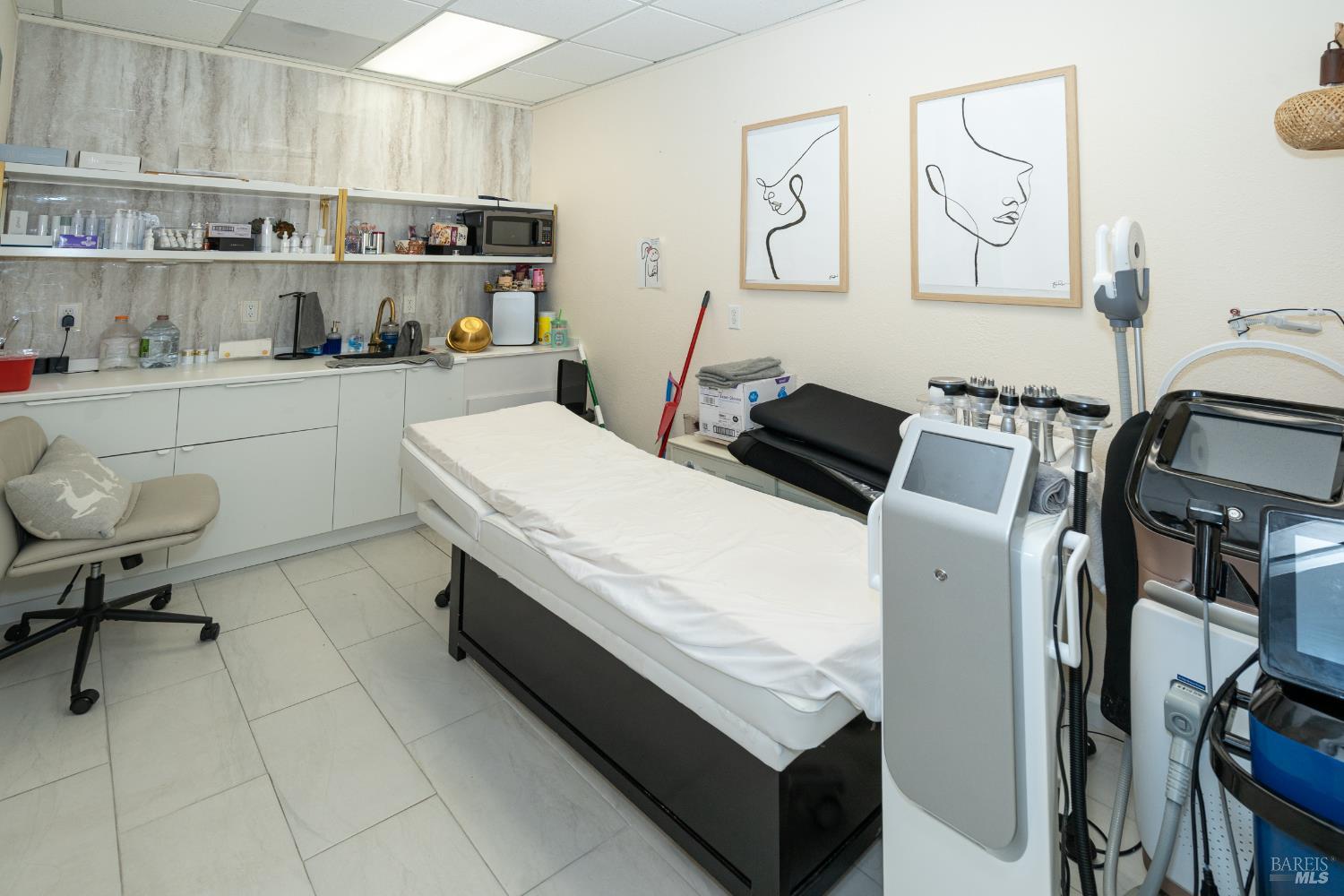 Detail Gallery Image 12 of 48 For 24 Professional Center Pkwy, San Rafael,  CA 94903 - – Beds | – Baths