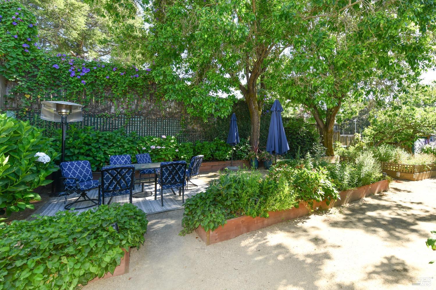 Detail Gallery Image 23 of 31 For 4 Ramona Ave, Napa,  CA 94559 - 3 Beds | 2 Baths