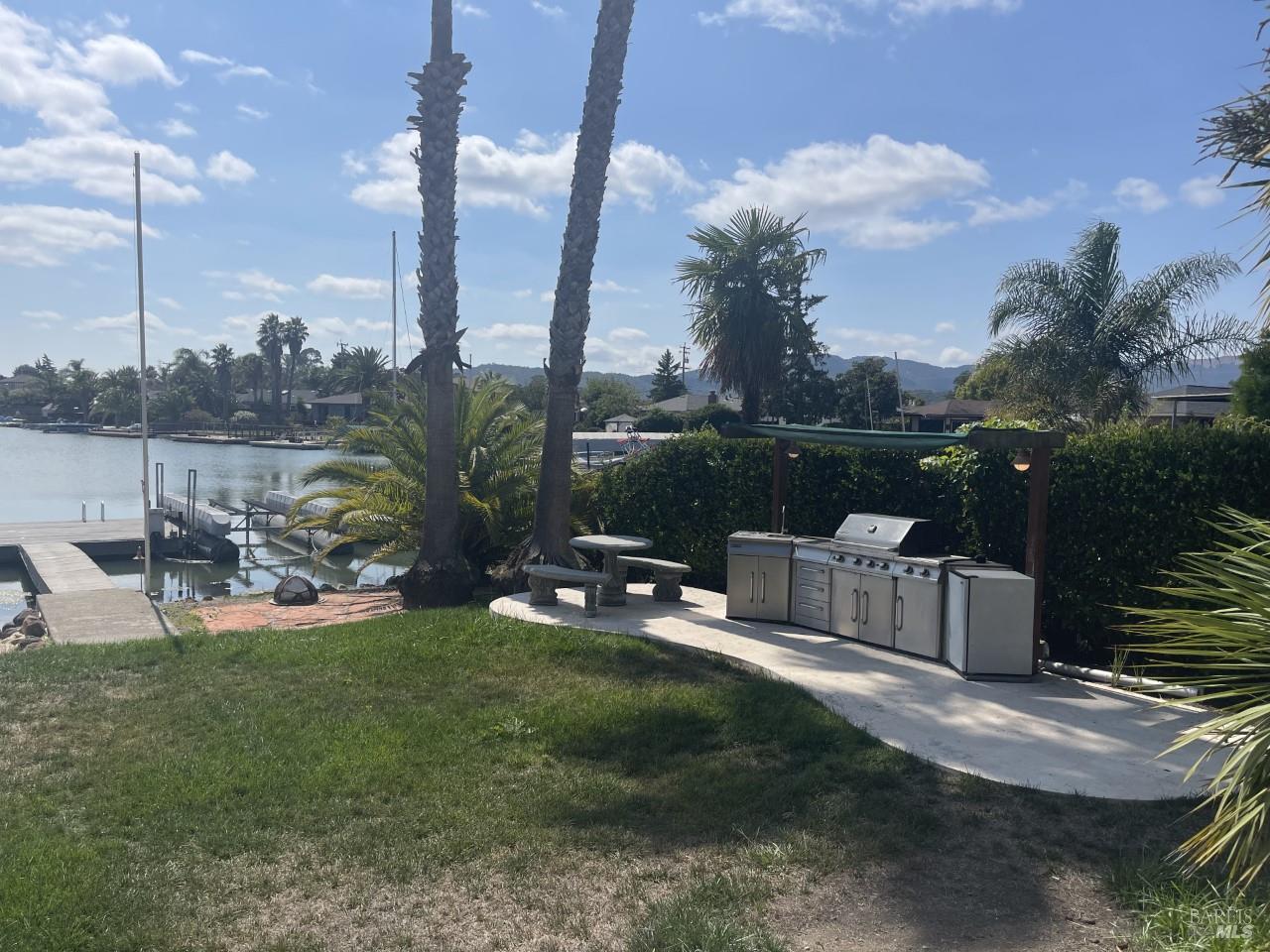 Detail Gallery Image 37 of 79 For 124 Montego Key, Novato,  CA 94949 - 4 Beds | 3 Baths