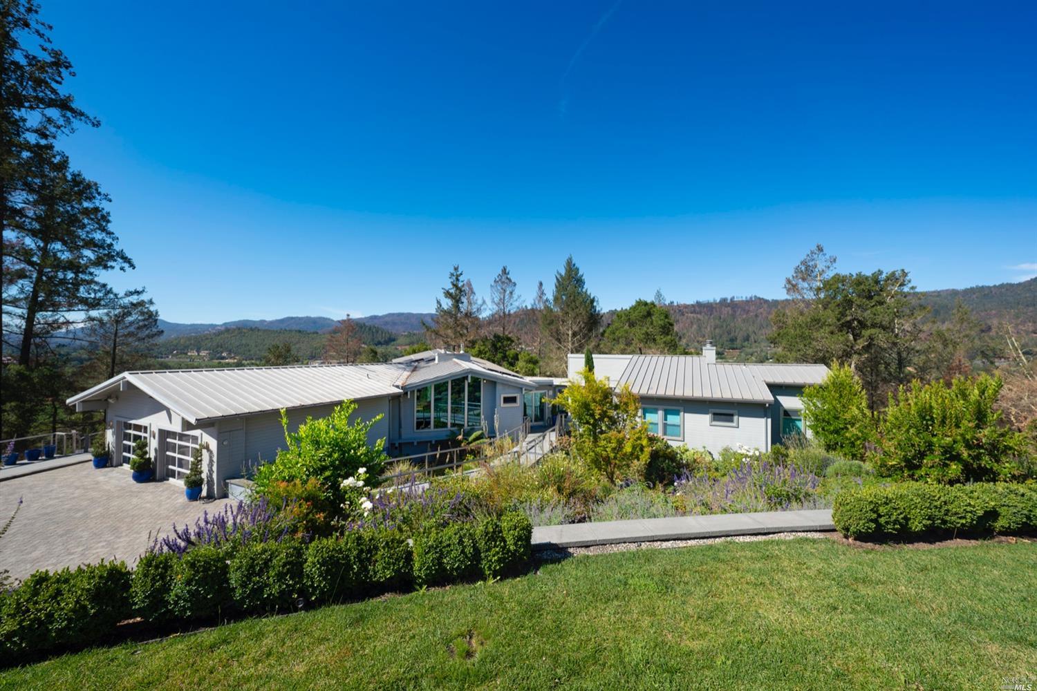 Detail Gallery Image 31 of 40 For 9 Bournemouth Rd, Saint Helena,  CA 94574 - 4 Beds | 5/2 Baths