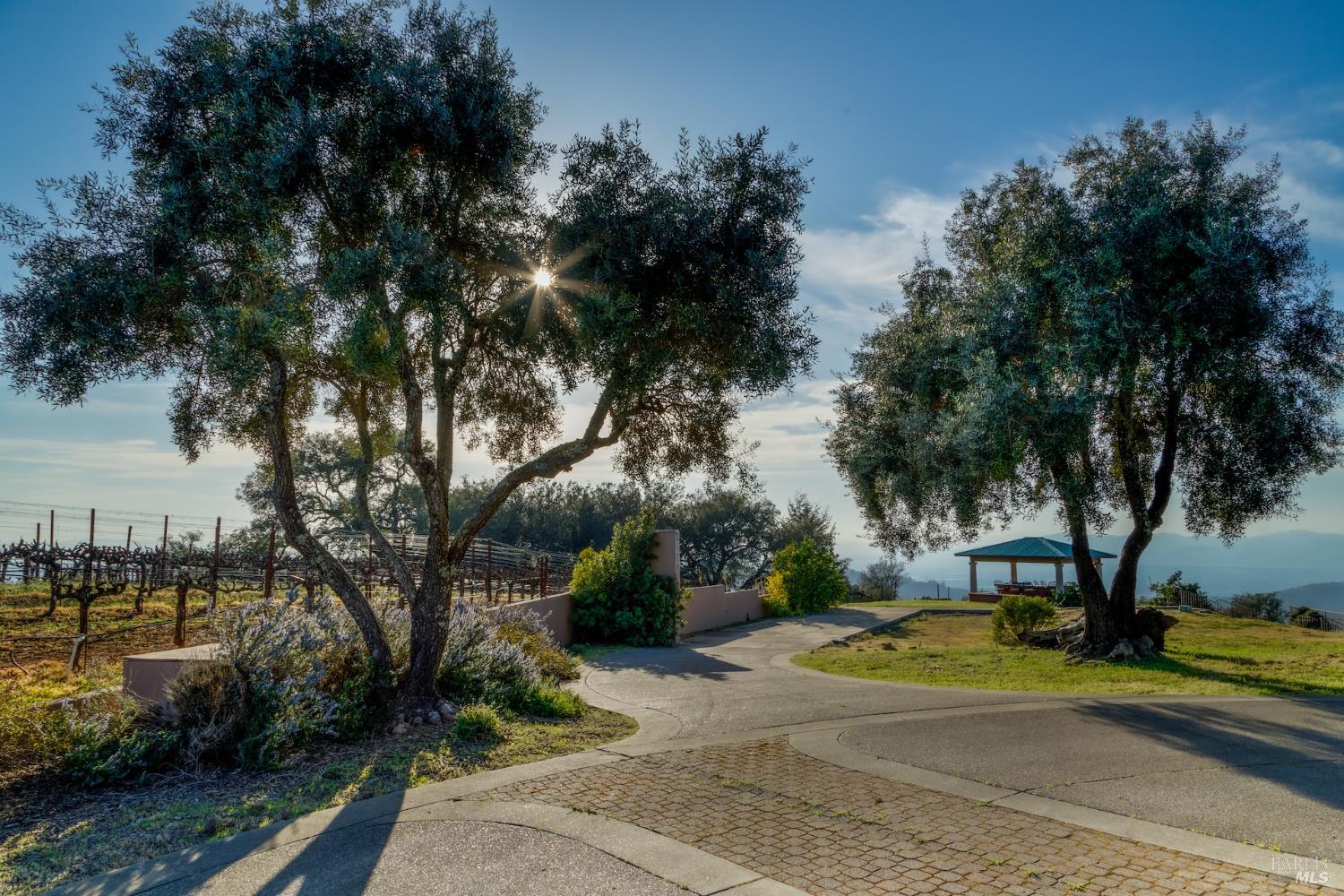 Detail Gallery Image 30 of 49 For 1980 Redwood Hill Ct, Santa Rosa,  CA 95404 - – Beds | – Baths