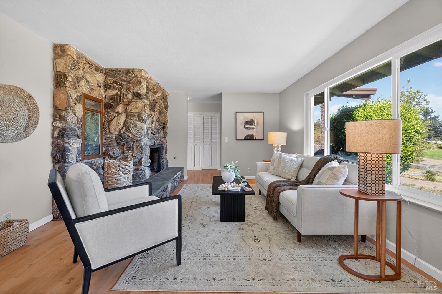 Detail Gallery Image 19 of 63 For 9699 Kelly Ln, Penngrove,  CA 94951 - 3 Beds | 2 Baths