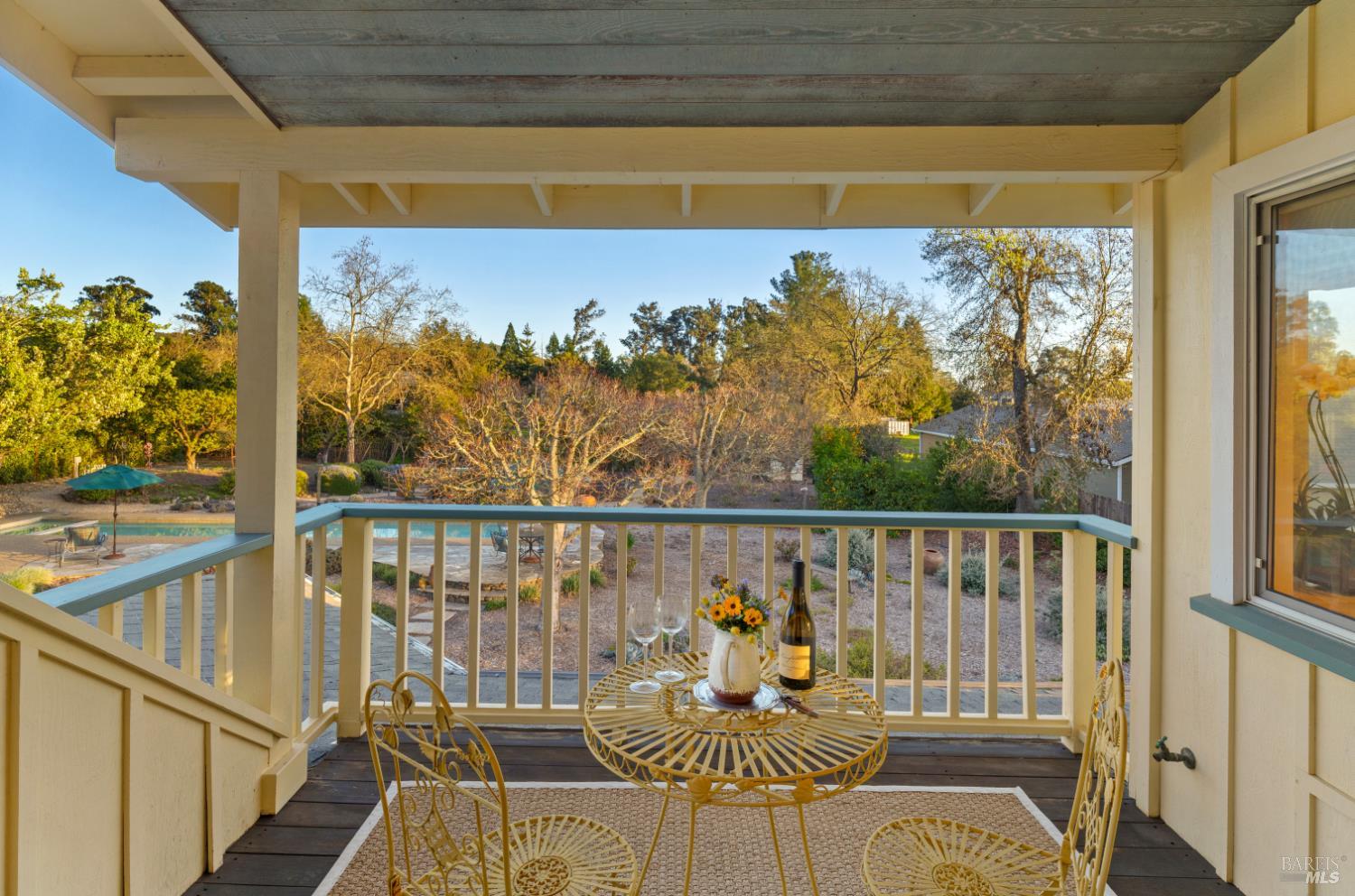 Detail Gallery Image 19 of 47 For 1245 Castle Rd, Sonoma,  CA 95476 - 2 Beds | 4/1 Baths