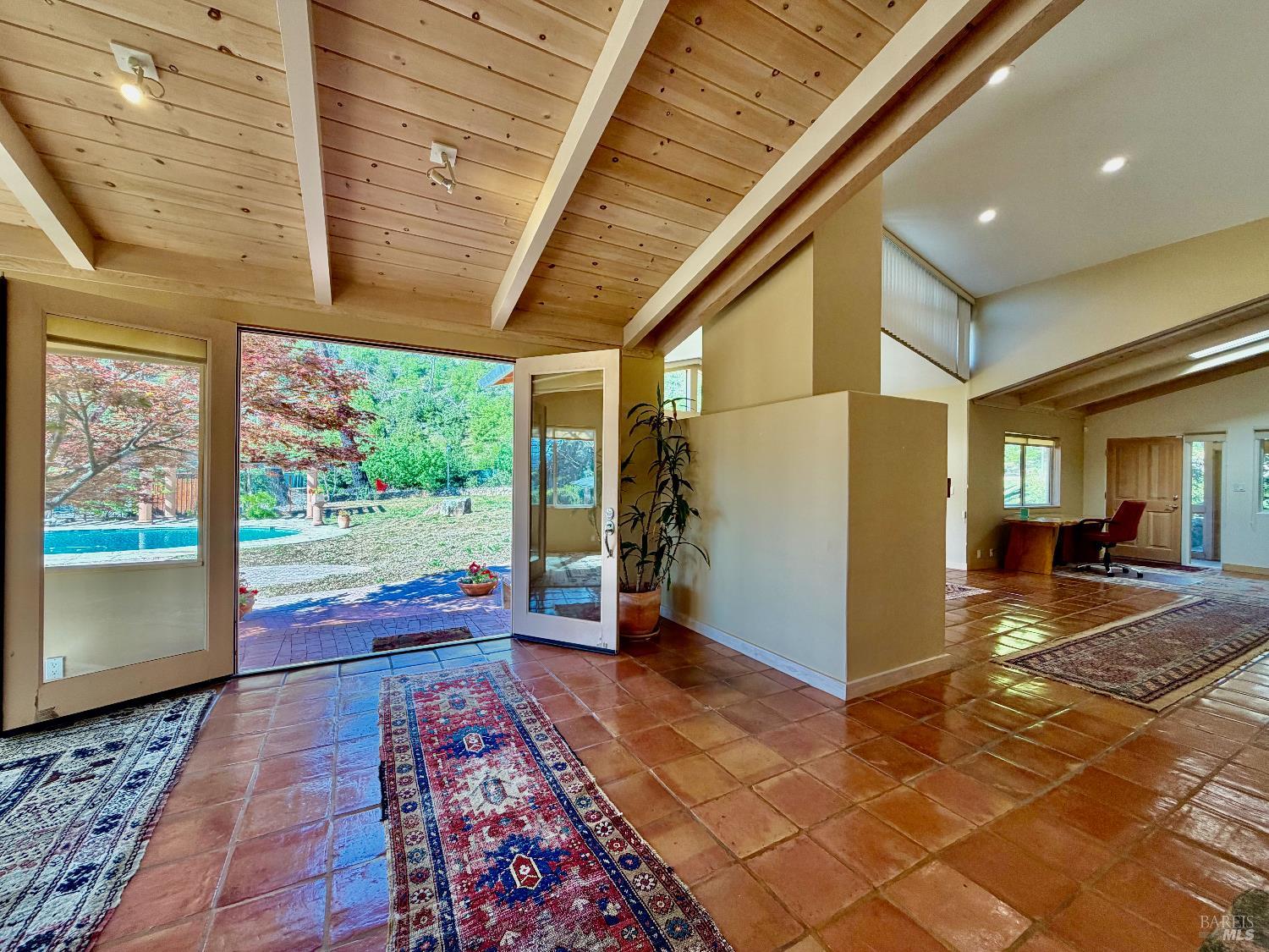 Detail Gallery Image 4 of 50 For 321 Dutch Henry Canyon Rd, Calistoga,  CA 94515 - 3 Beds | 3 Baths