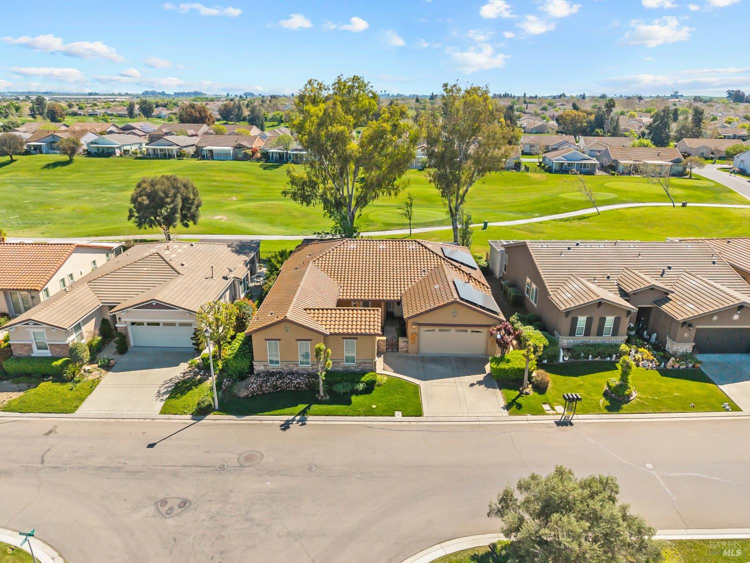 Detail Gallery Image 3 of 53 For 104 Riviera Dr, Rio Vista,  CA 94571 - 2 Beds | 3/1 Baths