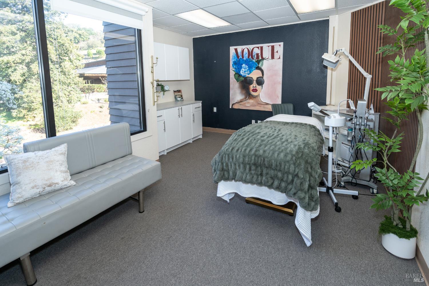 Detail Gallery Image 8 of 48 For 24 Professional Center Pkwy, San Rafael,  CA 94903 - – Beds | – Baths