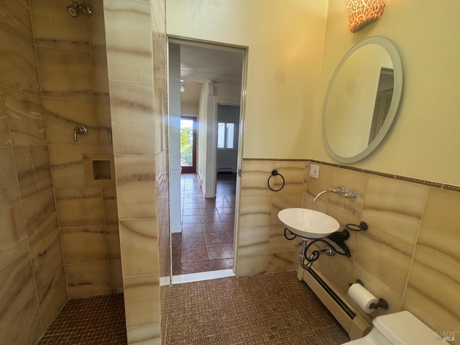 Detail Gallery Image 23 of 79 For 124 Montego Key, Novato,  CA 94949 - 4 Beds | 3 Baths