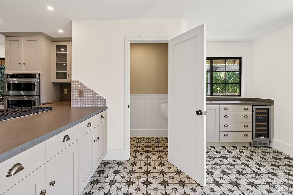 Detail Gallery Image 30 of 58 For 549 Catherine Ct, Santa Rosa,  CA 95409 - 3 Beds | 2/1 Baths