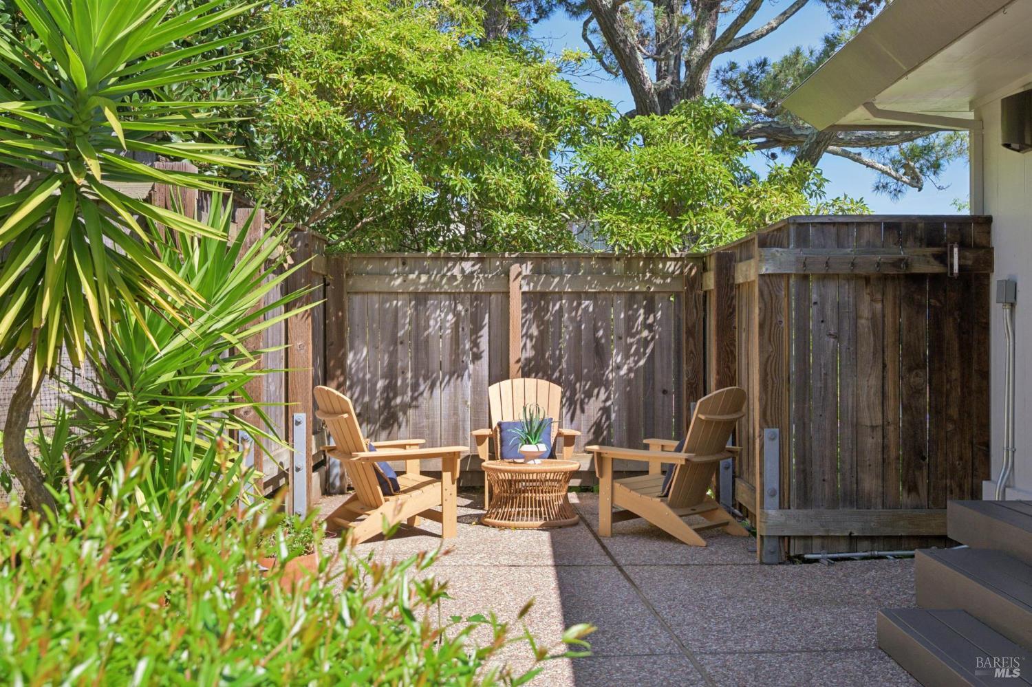 Detail Gallery Image 20 of 42 For 55 Upper North Ter, Tiburon,  CA 94920 - 4 Beds | 3 Baths