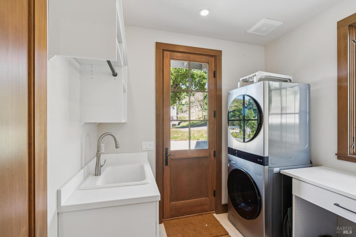 Detail Gallery Image 34 of 57 For 1044 Deer Park Rd, Deer Park,  CA 94576 - 3 Beds | 2/1 Baths