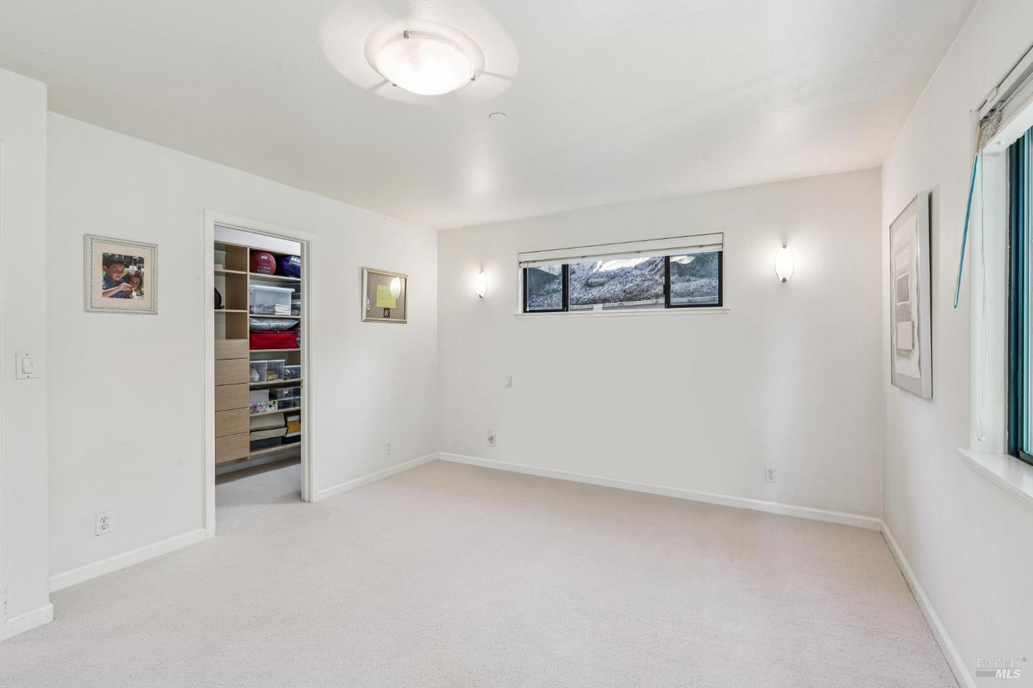 Detail Gallery Image 40 of 63 For 10 Elkhorn Way, San Anselmo,  CA 94960 - 4 Beds | 3 Baths