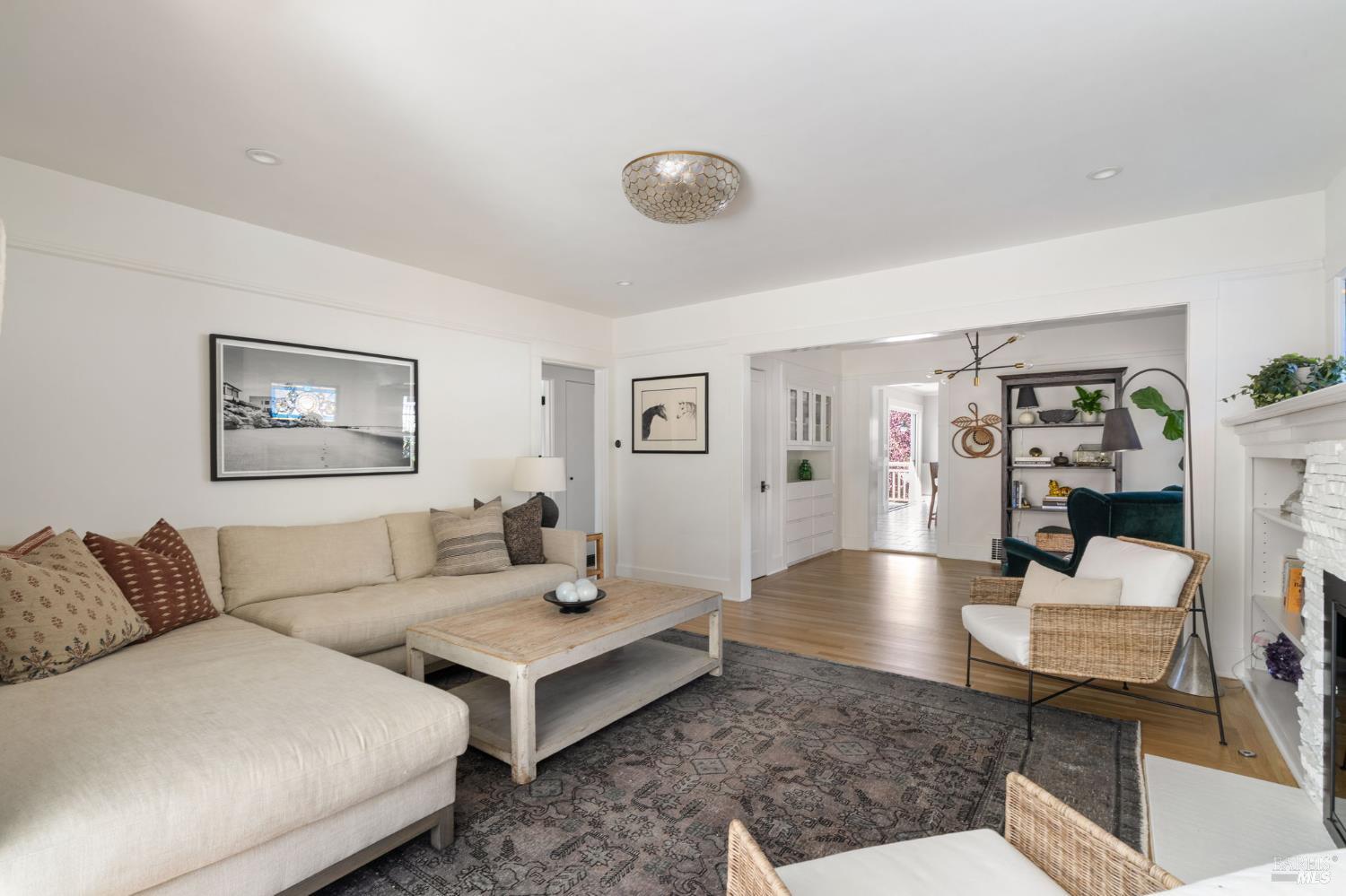 Detail Gallery Image 3 of 41 For 11 Ash Ave, Kentfield,  CA 94904 - 4 Beds | 3 Baths