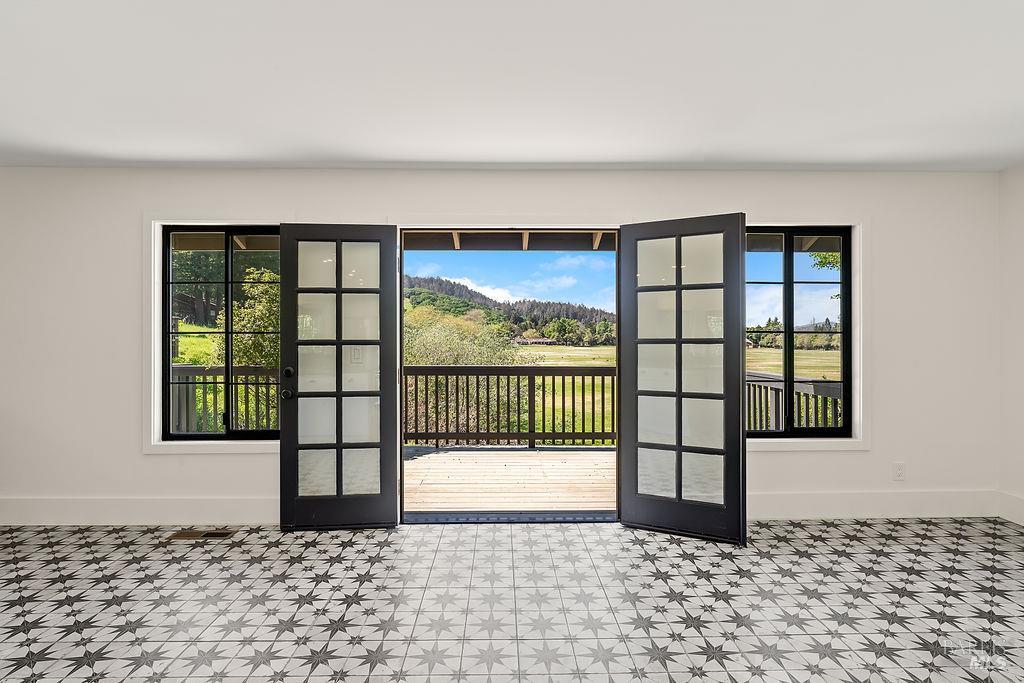 Detail Gallery Image 25 of 58 For 549 Catherine Ct, Santa Rosa,  CA 95409 - 3 Beds | 2/1 Baths