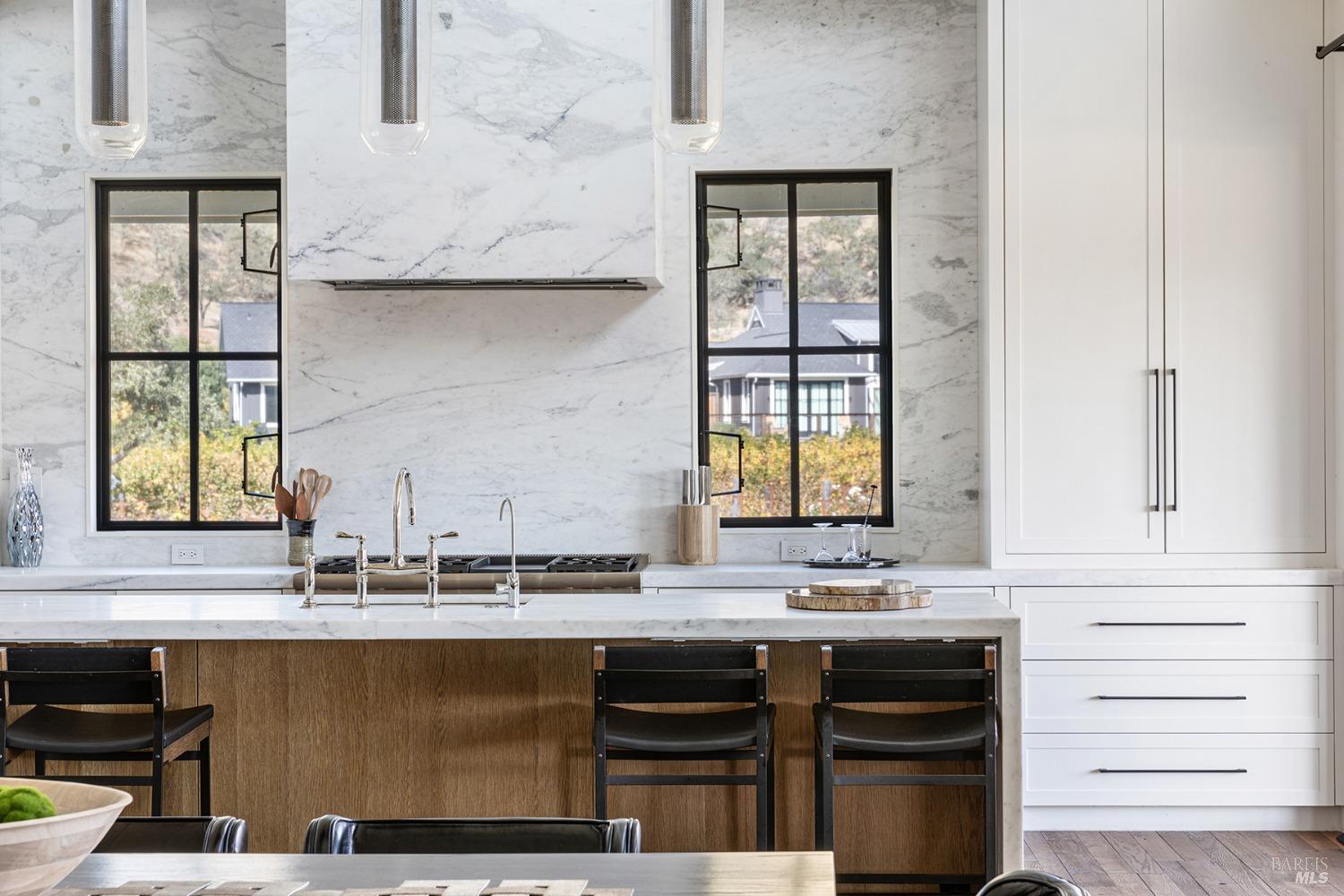 Detail Gallery Image 6 of 33 For 30 Lawley Ln, Calistoga,  CA 94515 - 3 Beds | 3/1 Baths