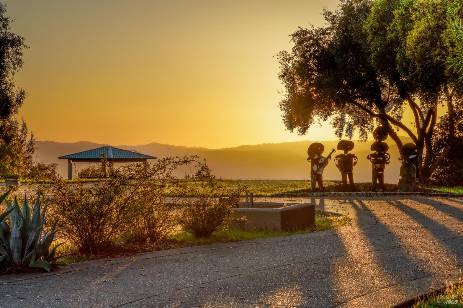 Detail Gallery Image 41 of 49 For 1980 Redwood Hill Ct, Santa Rosa,  CA 95404 - – Beds | – Baths