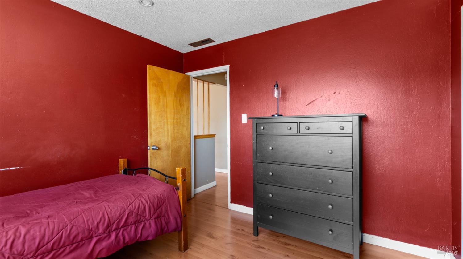 Detail Gallery Image 17 of 33 For 535 Amesbury Dr, Dixon,  CA 95620 - 3 Beds | 2 Baths