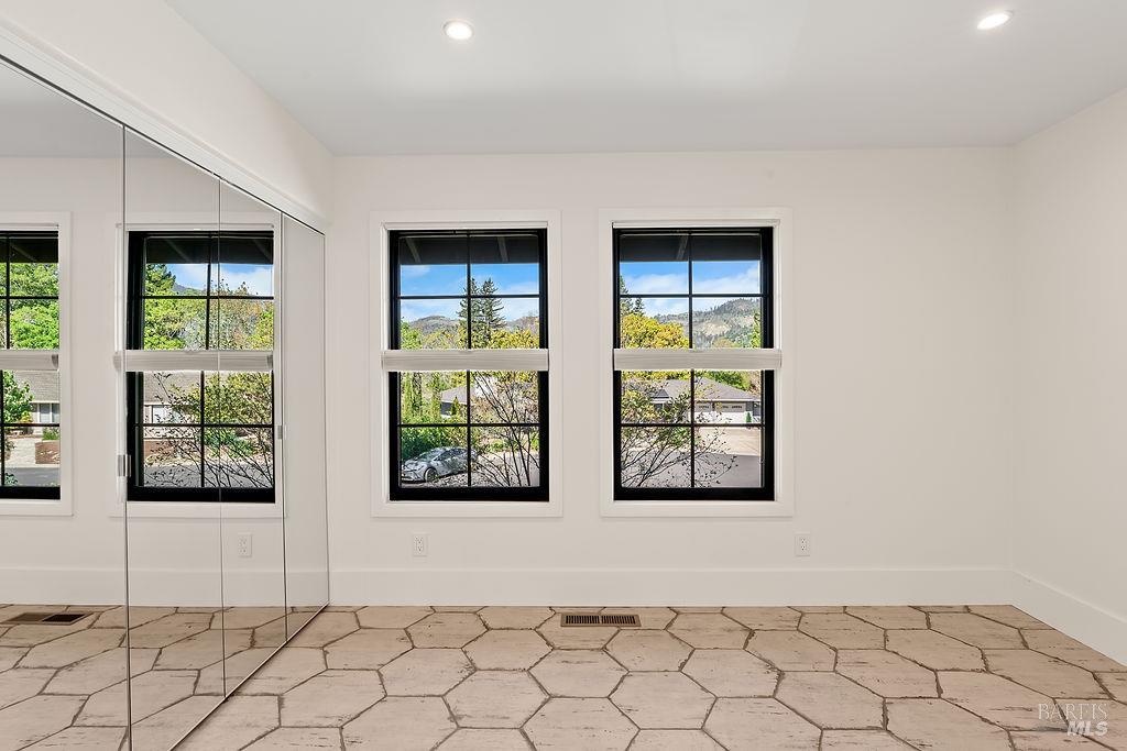 Detail Gallery Image 36 of 58 For 549 Catherine Ct, Santa Rosa,  CA 95409 - 3 Beds | 2/1 Baths