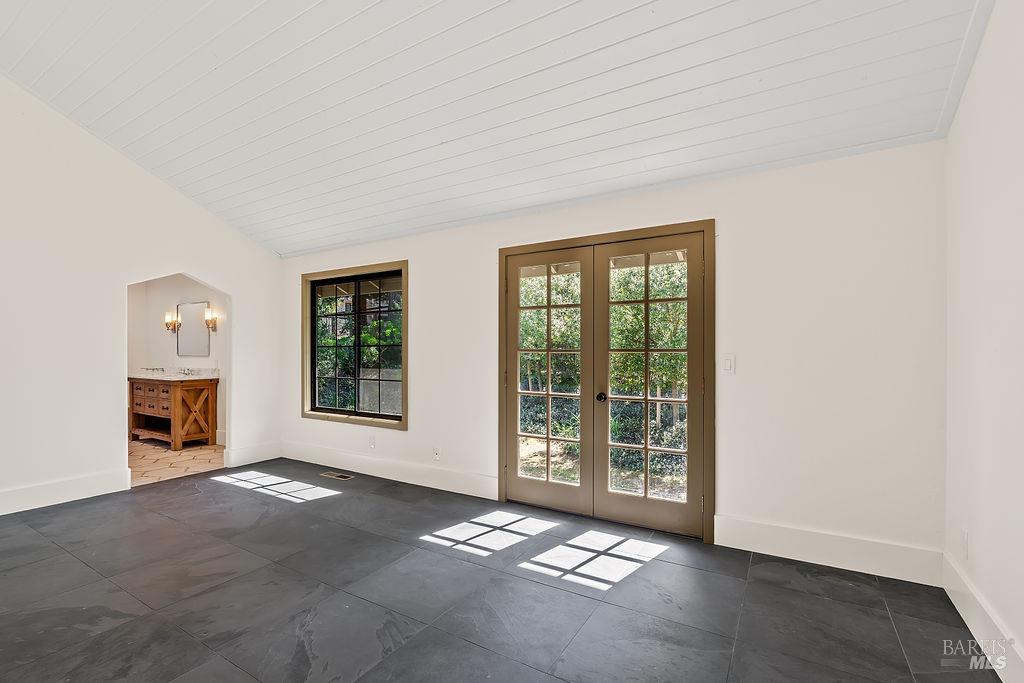 Detail Gallery Image 42 of 58 For 549 Catherine Ct, Santa Rosa,  CA 95409 - 3 Beds | 2/1 Baths