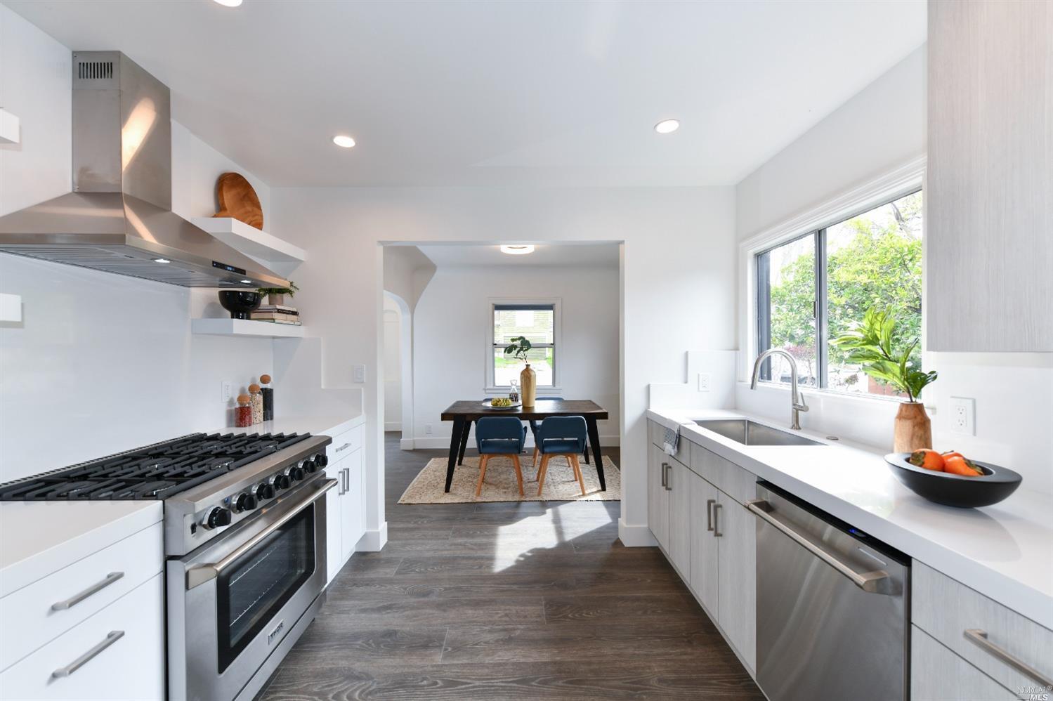 Detail Gallery Image 18 of 37 For 1509 Banks Ave, Napa,  CA 94559 - 3 Beds | 1 Baths