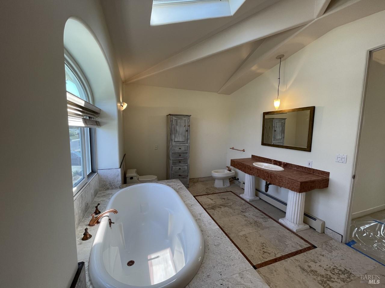 Detail Gallery Image 39 of 79 For 124 Montego Key, Novato,  CA 94949 - 4 Beds | 3 Baths