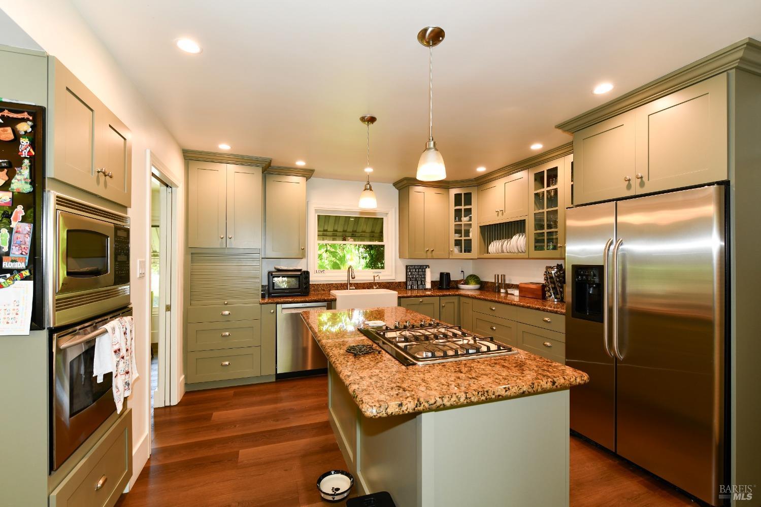 Detail Gallery Image 15 of 31 For 4 Ramona Ave, Napa,  CA 94559 - 3 Beds | 2 Baths