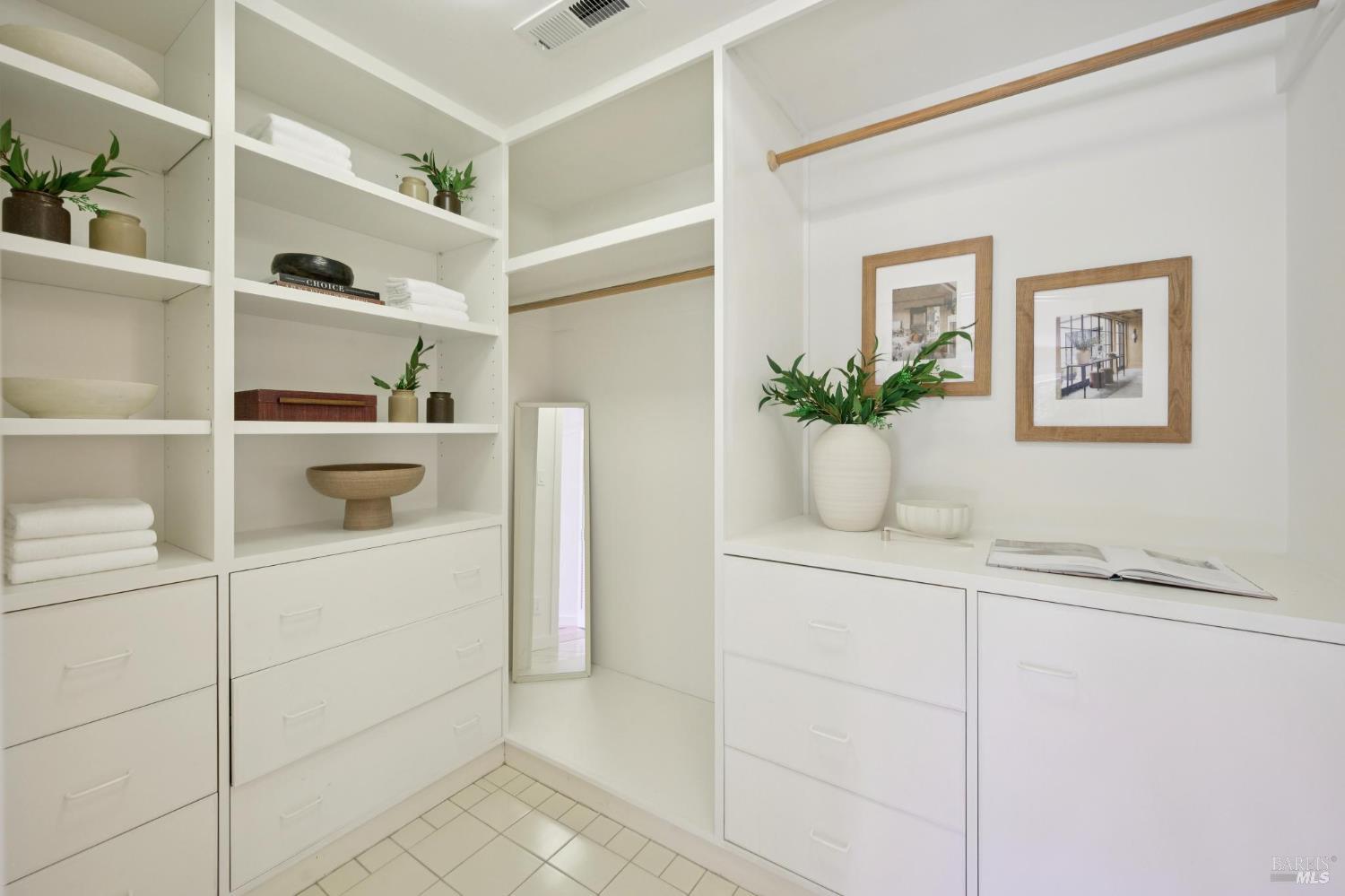 Detail Gallery Image 37 of 42 For 55 Upper North Ter, Tiburon,  CA 94920 - 4 Beds | 3 Baths