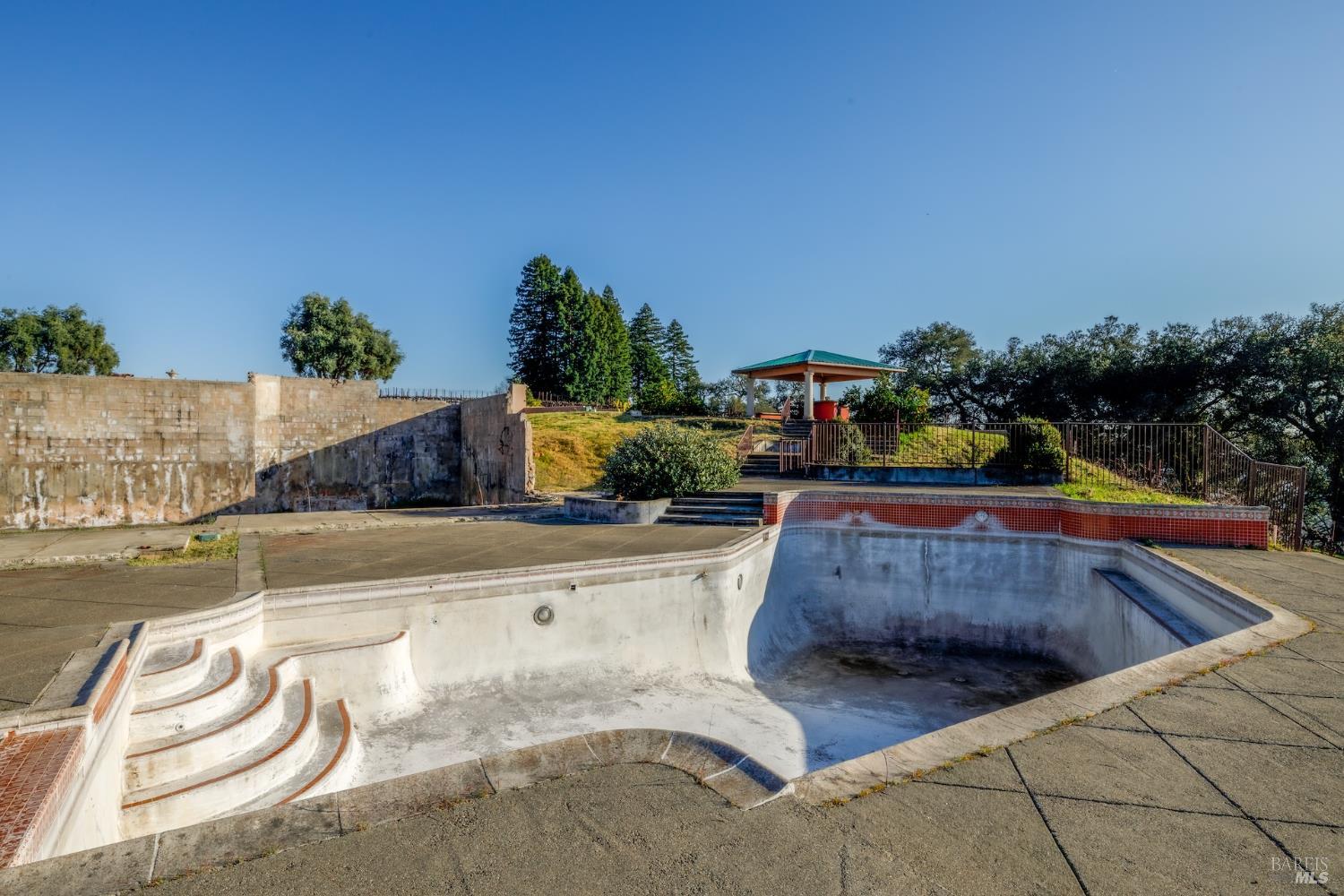 Detail Gallery Image 19 of 49 For 1980 Redwood Hill Ct, Santa Rosa,  CA 95404 - – Beds | – Baths