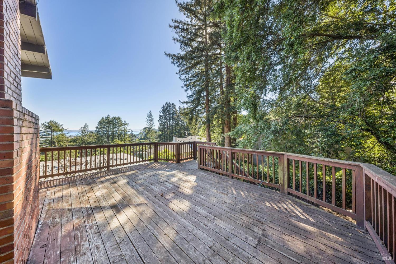 Detail Gallery Image 40 of 50 For 141 Edison Ave, Corte Madera,  CA 94925 - 2 Beds | 1/1 Baths