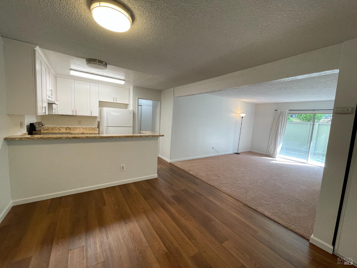 Detail Gallery Image 3 of 29 For 1333 N Camino Alto Unkn #130,  Vallejo,  CA 94589 - 2 Beds | 2 Baths
