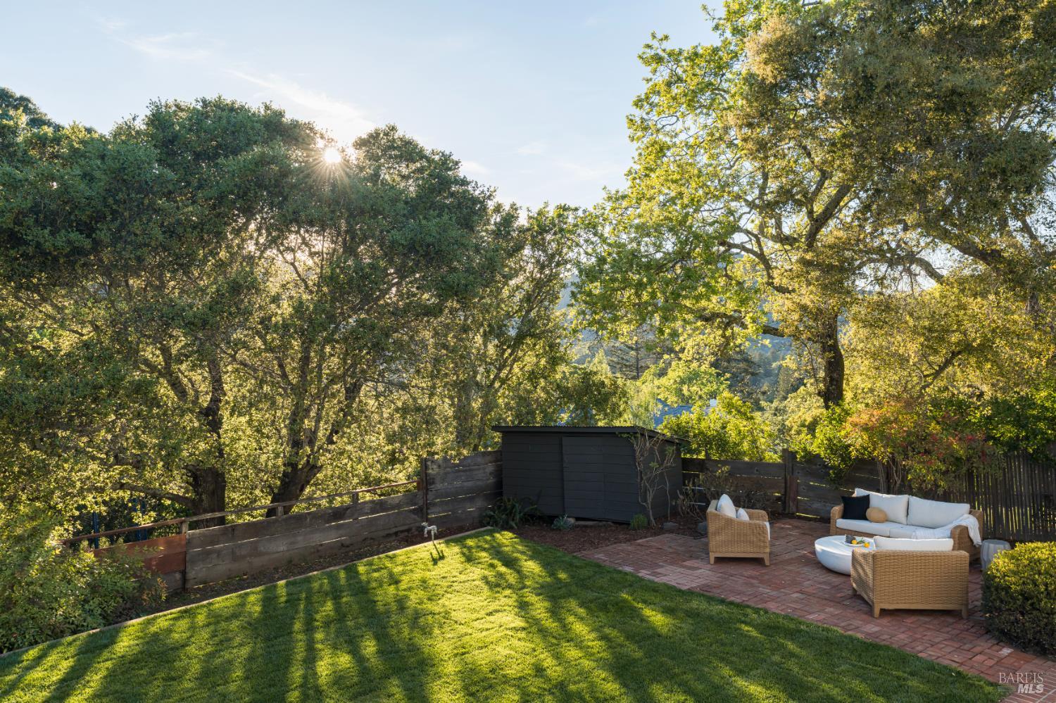 Detail Gallery Image 53 of 59 For 14 Skyland Way, Ross,  CA 94957 - 5 Beds | 4/1 Baths