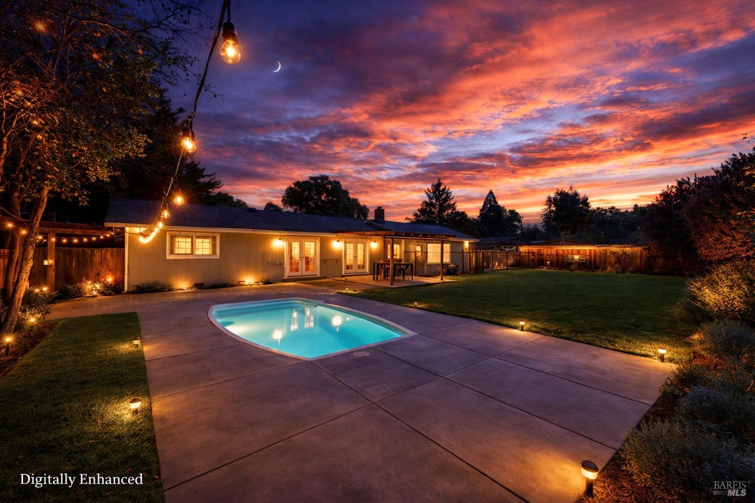 Detail Gallery Image 4 of 28 For 80 Whitmore Ln, Ukiah,  CA 95482 - 3 Beds | 2 Baths