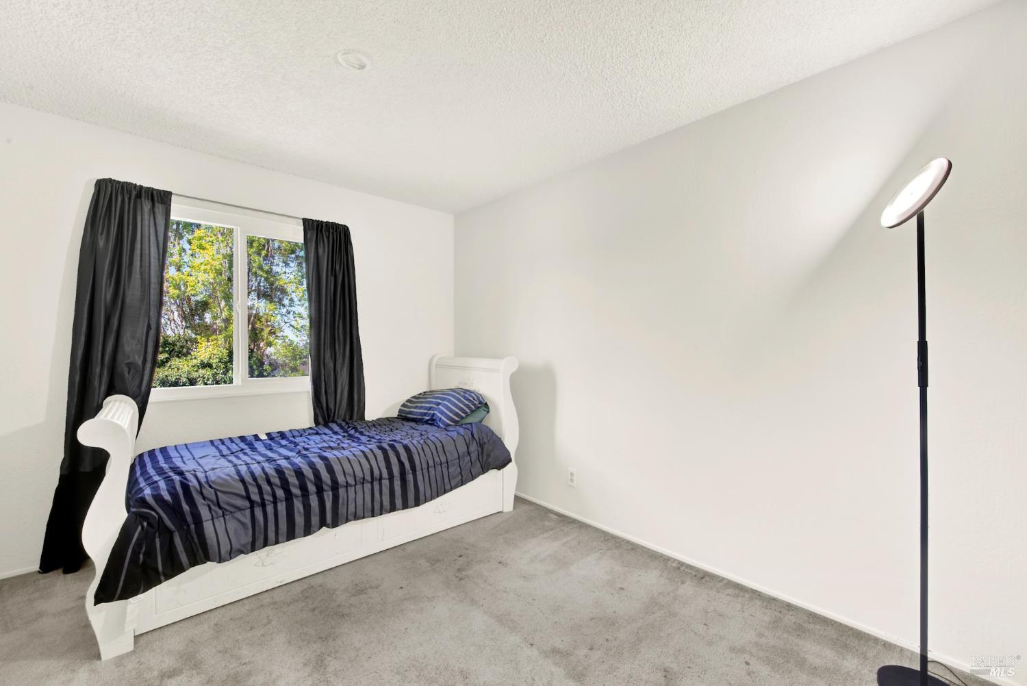 Detail Gallery Image 22 of 36 For 460 Turner Dr, Benicia,  CA 94510 - 3 Beds | 1/1 Baths