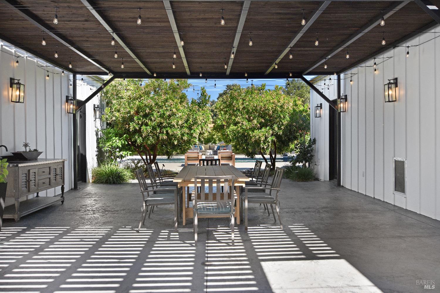 Detail Gallery Image 41 of 64 For 85 W Trinity Rd, Glen Ellen,  CA 95442 - 4 Beds | 5/2 Baths