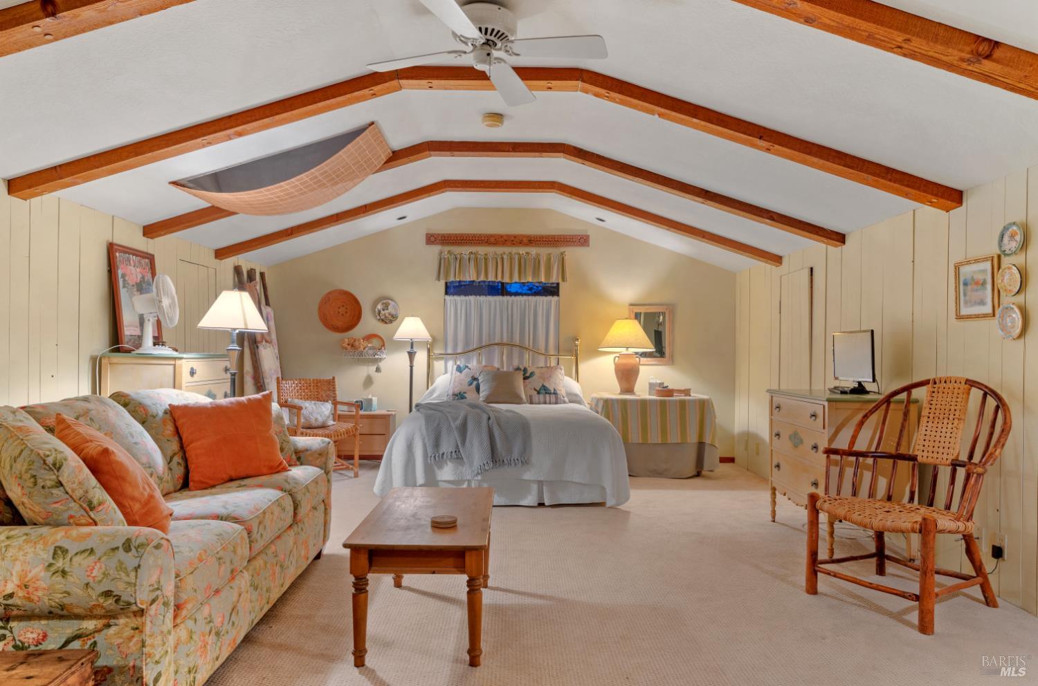 Detail Gallery Image 29 of 47 For 1245 Castle Rd, Sonoma,  CA 95476 - 2 Beds | 4/1 Baths