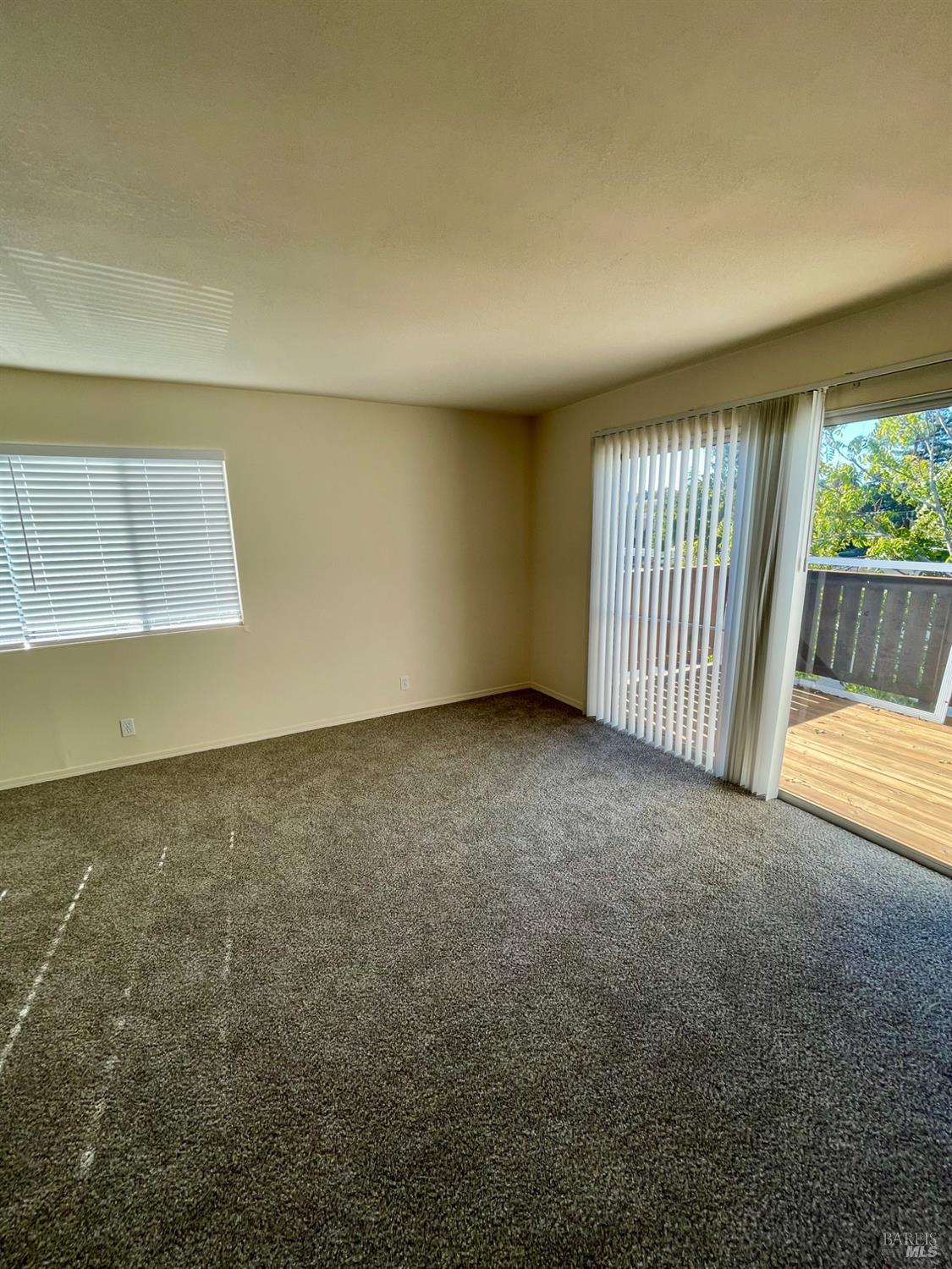 Detail Gallery Image 6 of 16 For 226 E J St #4,  Benicia,  CA 94510 - 2 Beds | 2 Baths