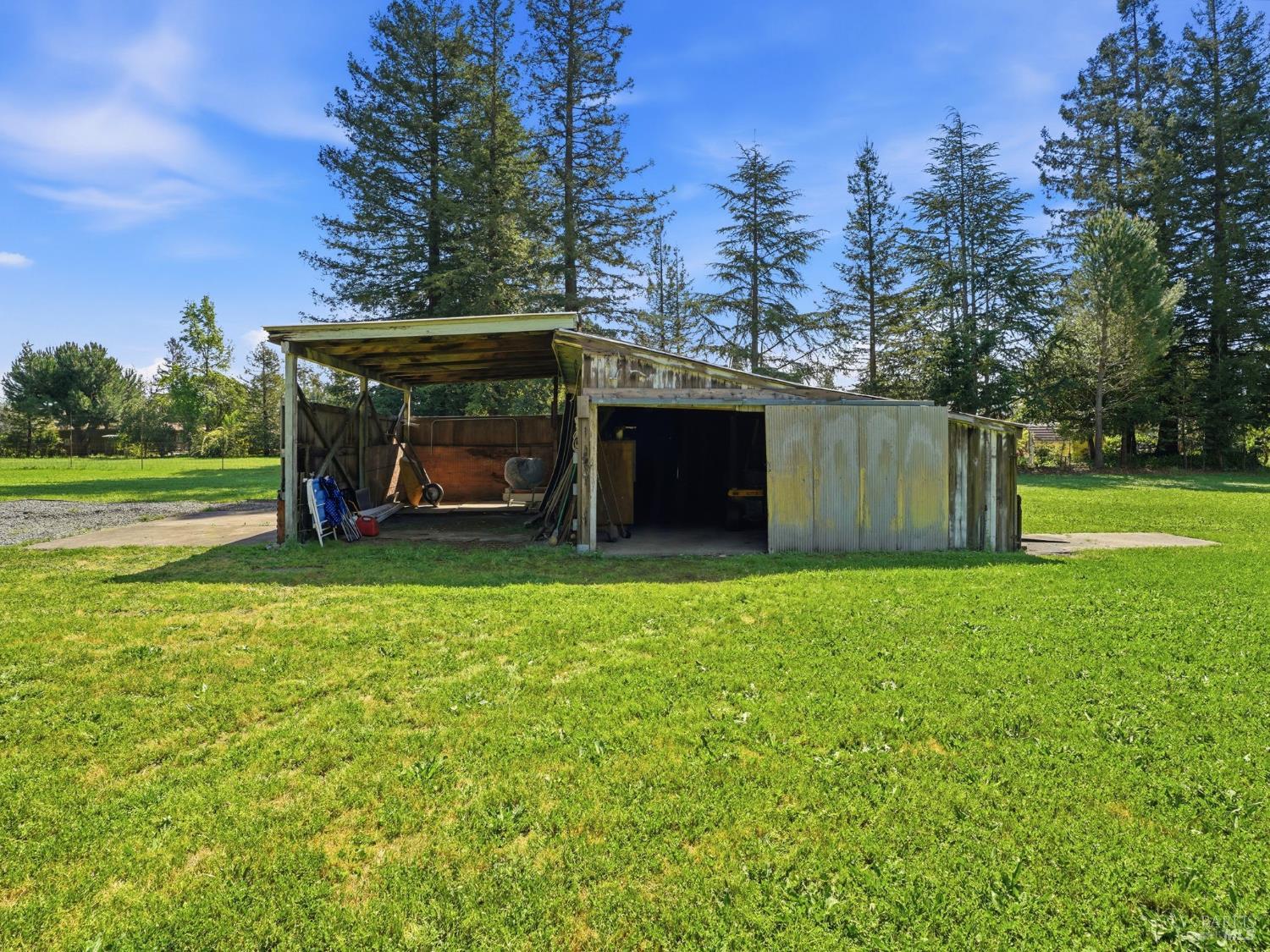 Detail Gallery Image 44 of 57 For 645 Speers Rd, Santa Rosa,  CA 95409 - 3 Beds | 2/1 Baths