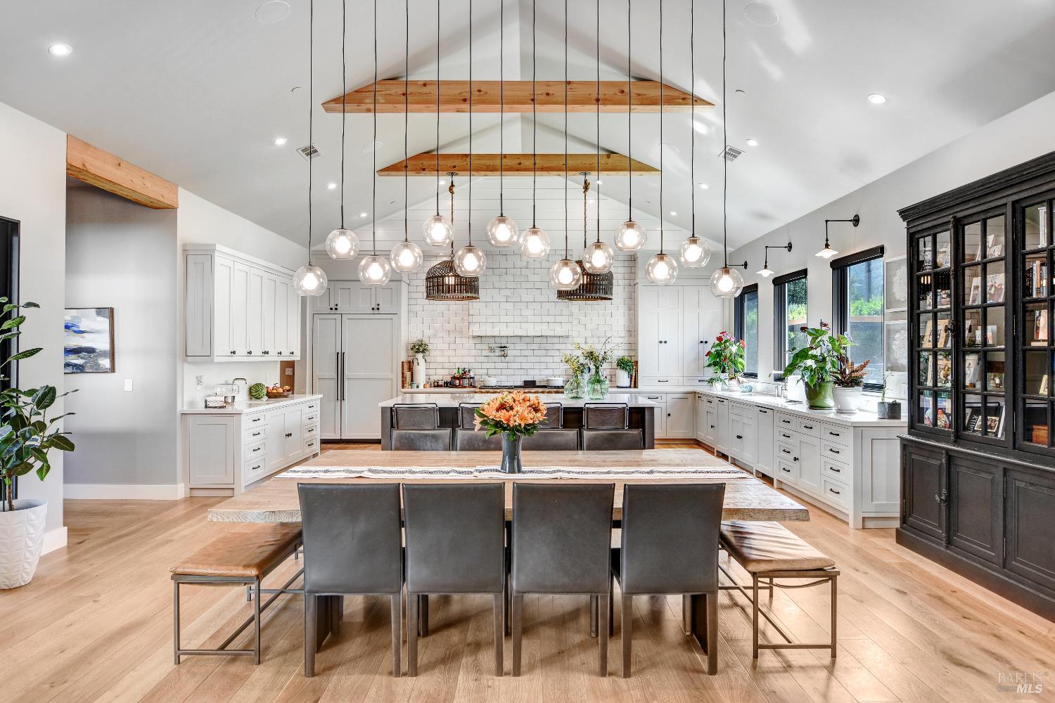 Detail Gallery Image 16 of 64 For 85 W Trinity Rd, Glen Ellen,  CA 95442 - 4 Beds | 5/2 Baths